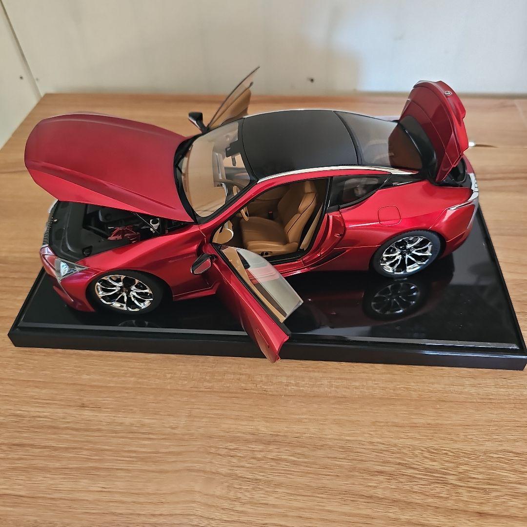 Lexus LC500 ミニカー 1/18 レッド