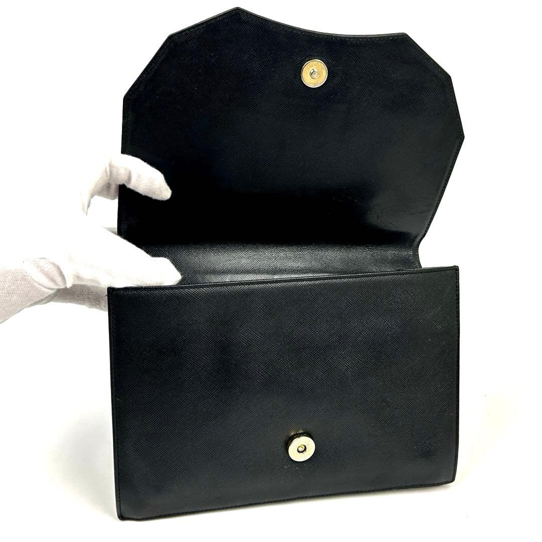 美品■イヴサンローラン　クラッチバッグ　YSL　裏地総柄　サフィアーノレザー　黒