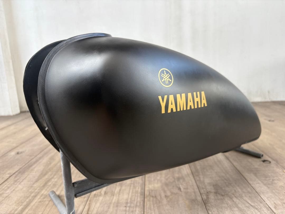 SR400 ガソリンタンク（マットブラック&ゴールド）自家塗装