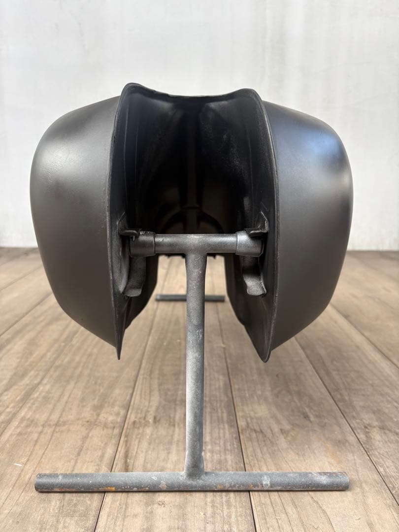 SR400 ガソリンタンク（マットブラック&ゴールド）自家塗装