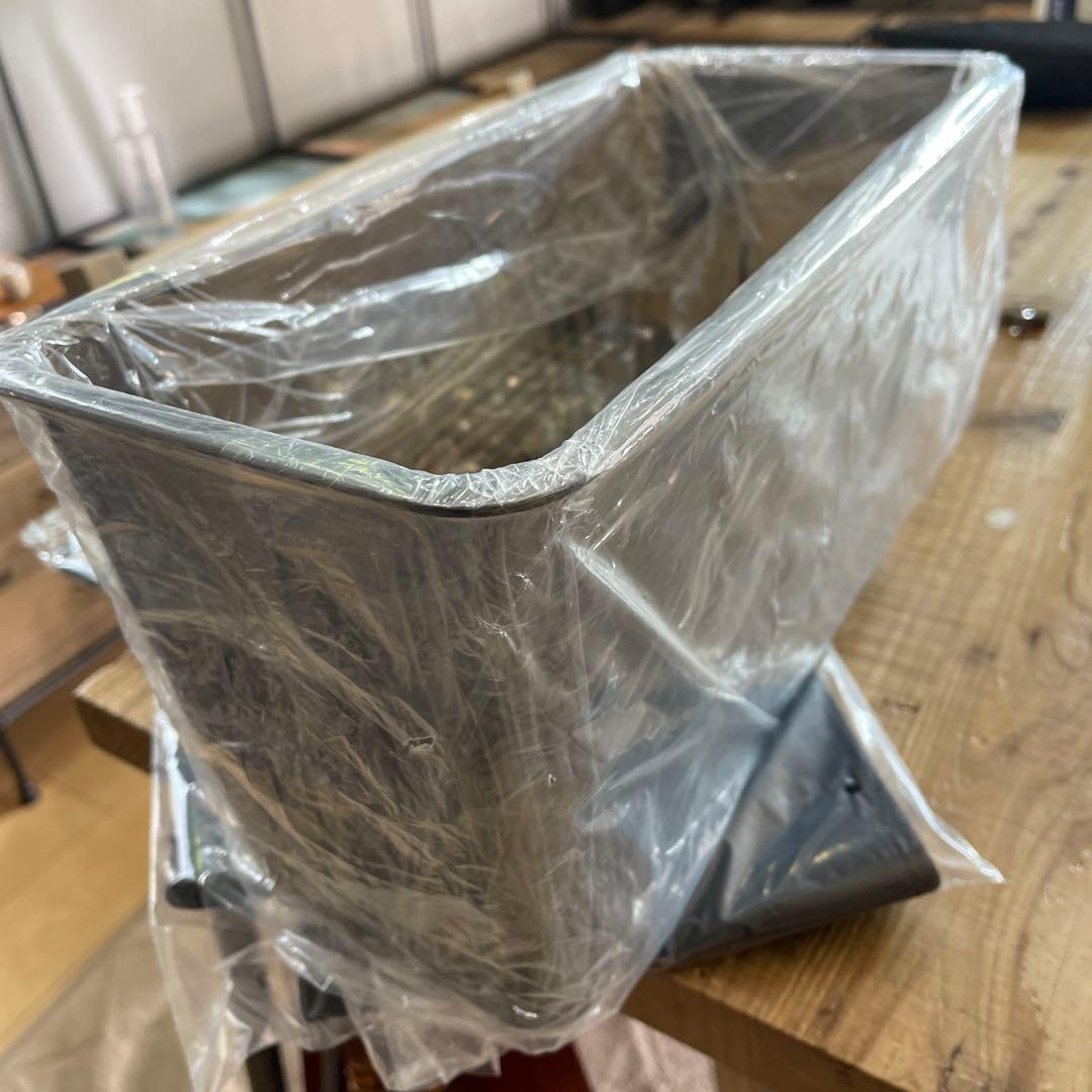 新品未使用2025年3月購入BONIQ コンテナ 7L ブラック