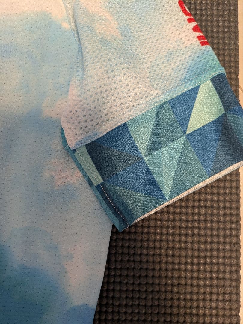 パールイズミ　イグナイト ベーシック ジャージMサイズ