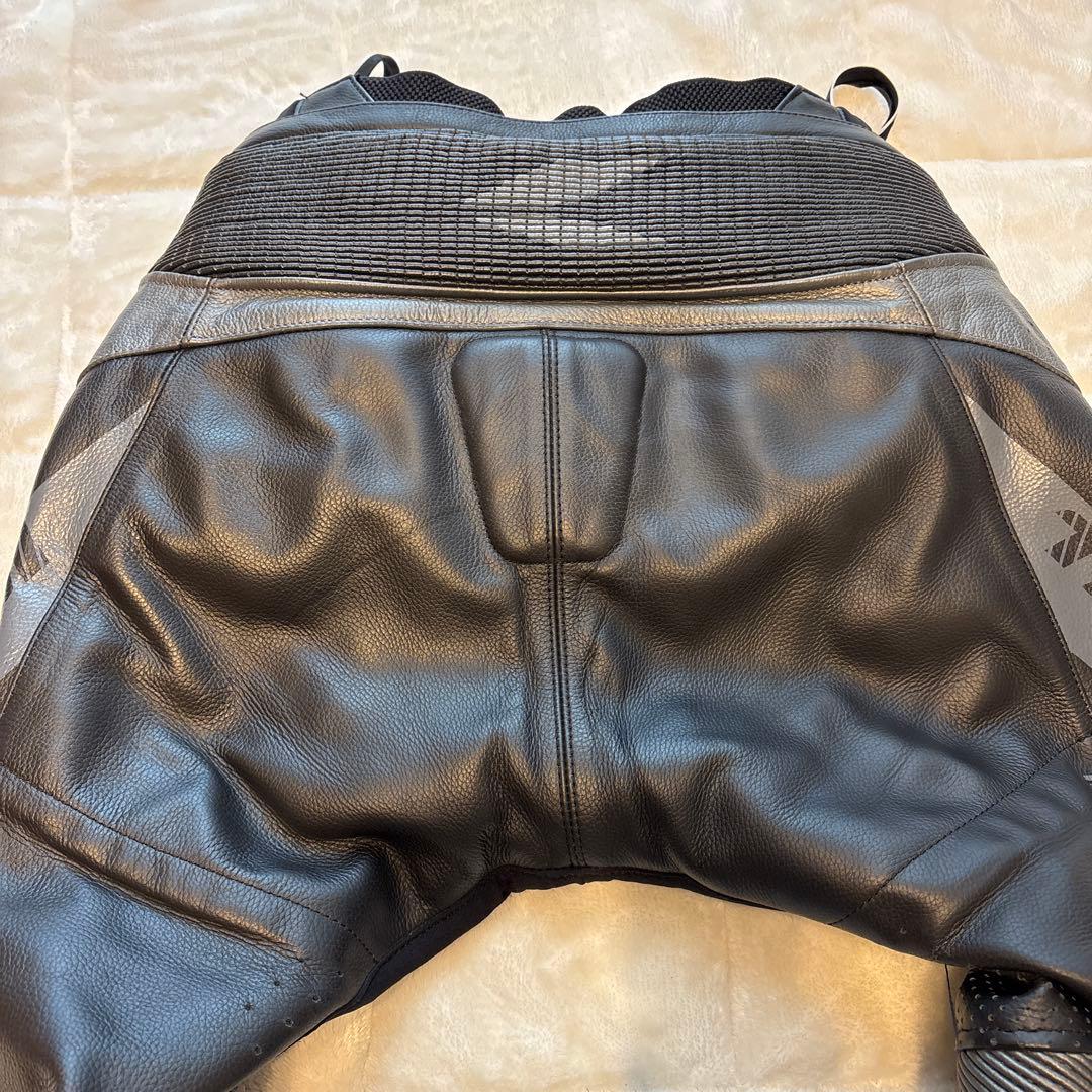 TAICHI 革ツナギ Lサイズ 膝プロテクター付き