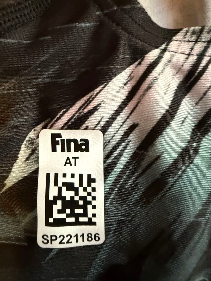 【新品未使用】SPEEDO スピード　水着　ハーフスパッツ　総柄　L