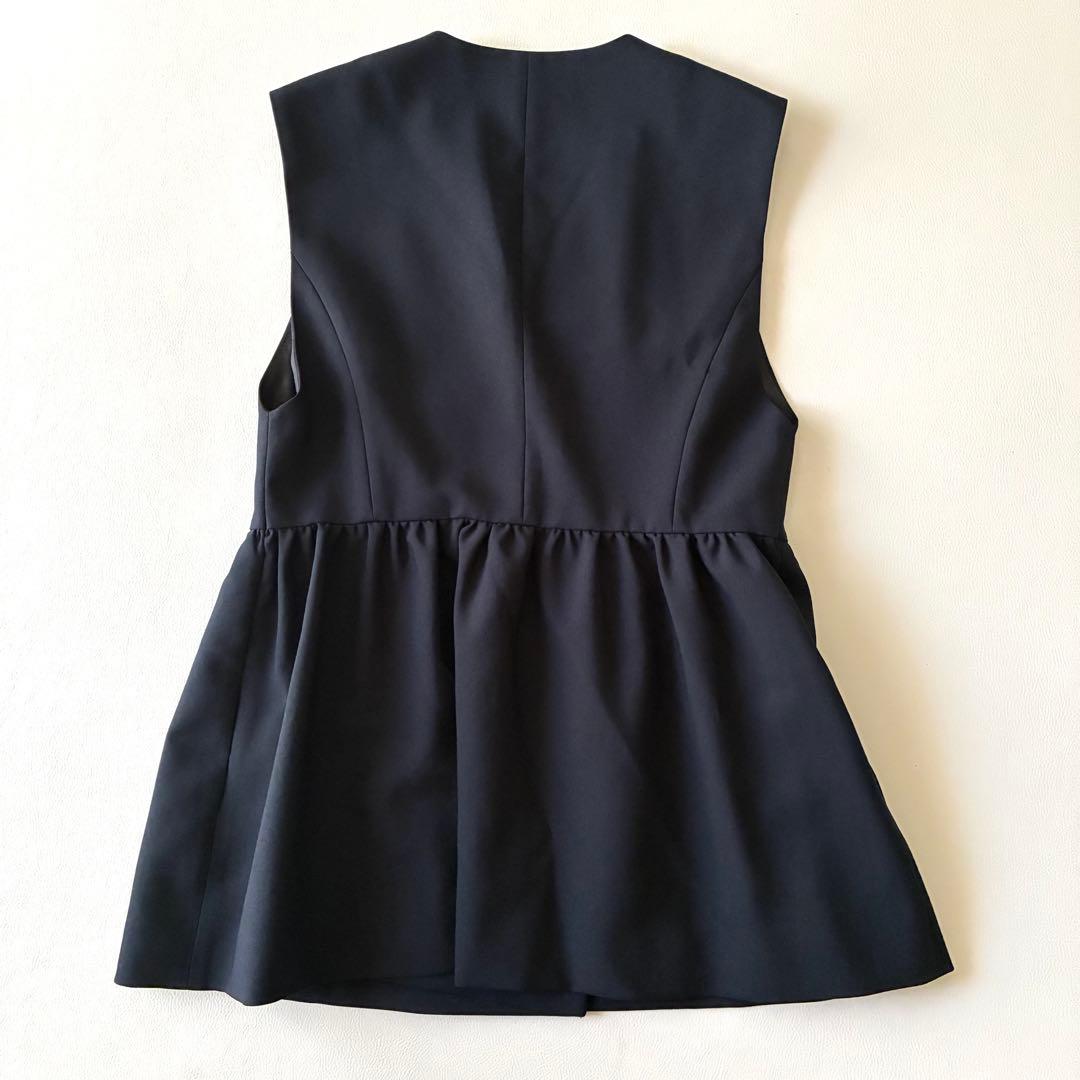 【美品】ティアラ　洗えるペプラムジレ　ネイビー　金ボタン　フォーマル　ベスト