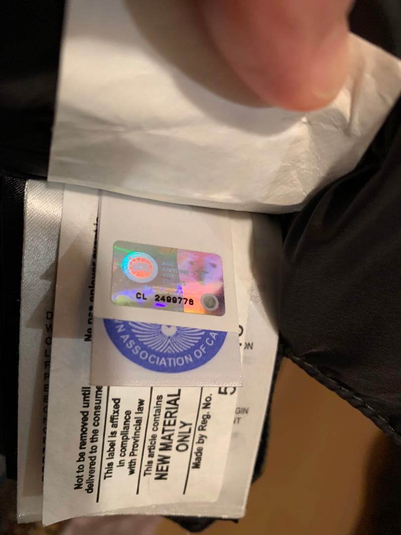 カナダグースダウンベスト　カーキ