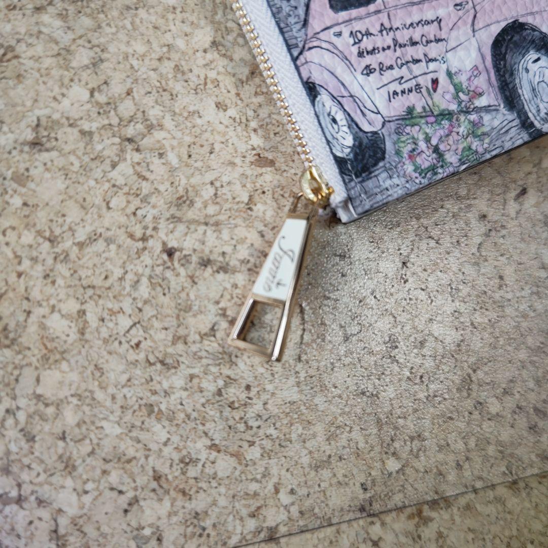 ☆新品未使用☆イアンヌ パル エッフェル塔から花束を 二つ折り財布