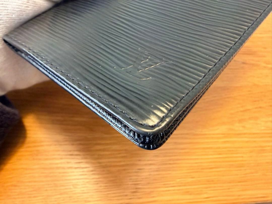 ルイビトン　エピ　長財布