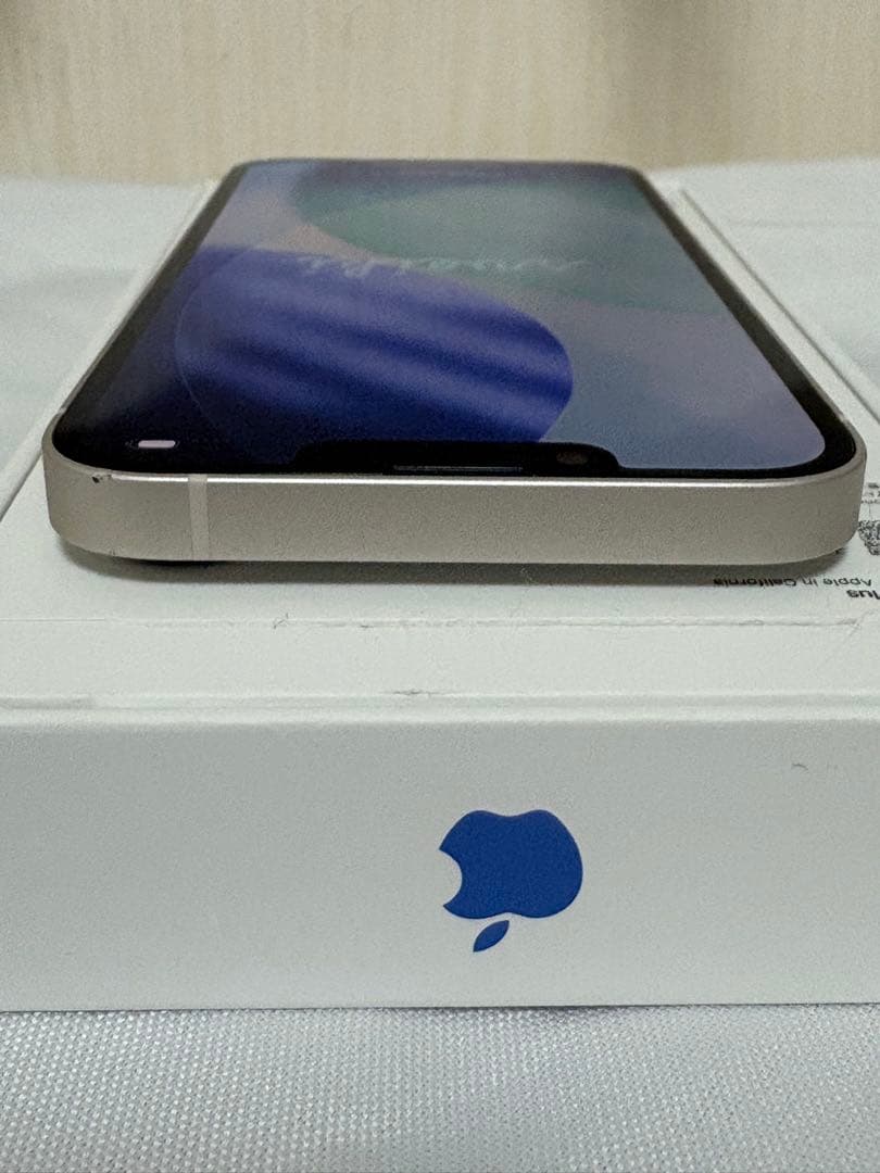 Apple iPhone 13 ホワイト 本体 ♡ricca♡