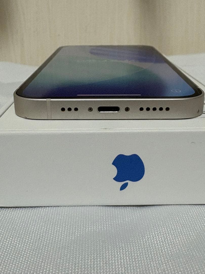 Apple iPhone 13 ホワイト 本体 ♡ricca♡