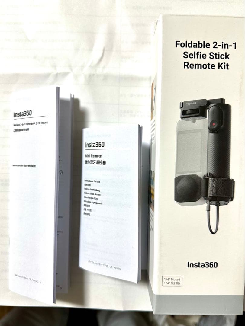 【Insta360】折りたたみ式内蔵三脚付き自撮り棒リモコンキット