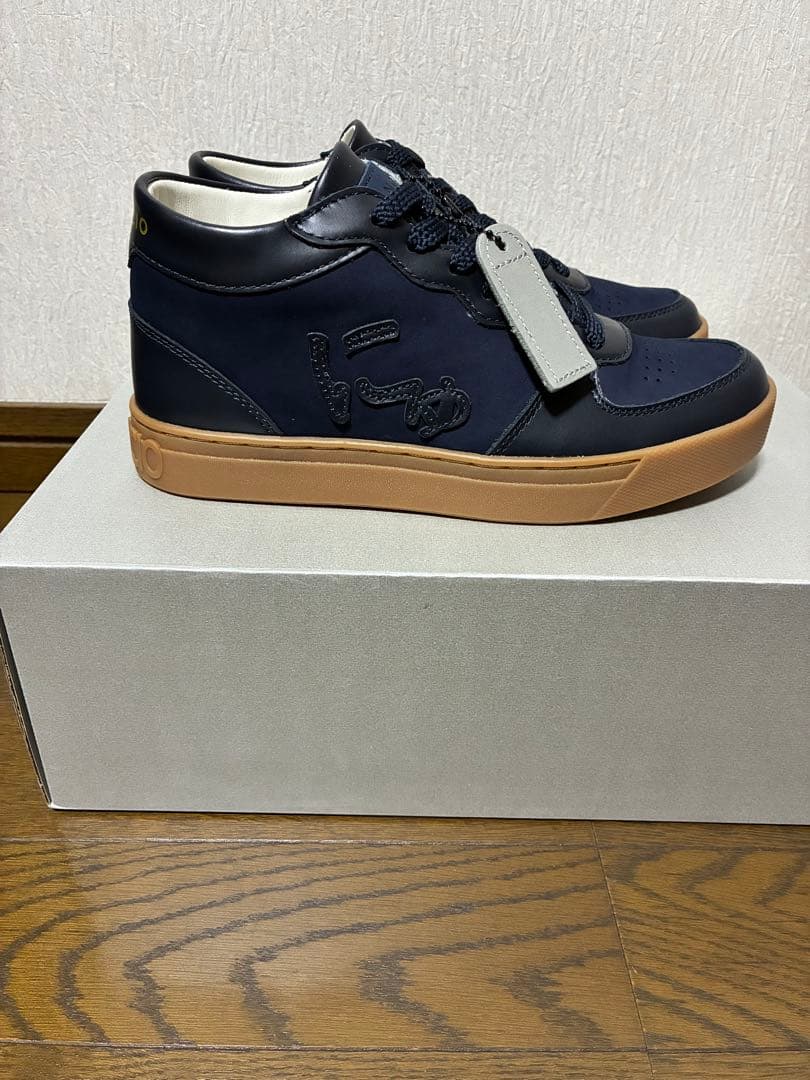 【未使用品】にゅ スニーカー 22.5cm