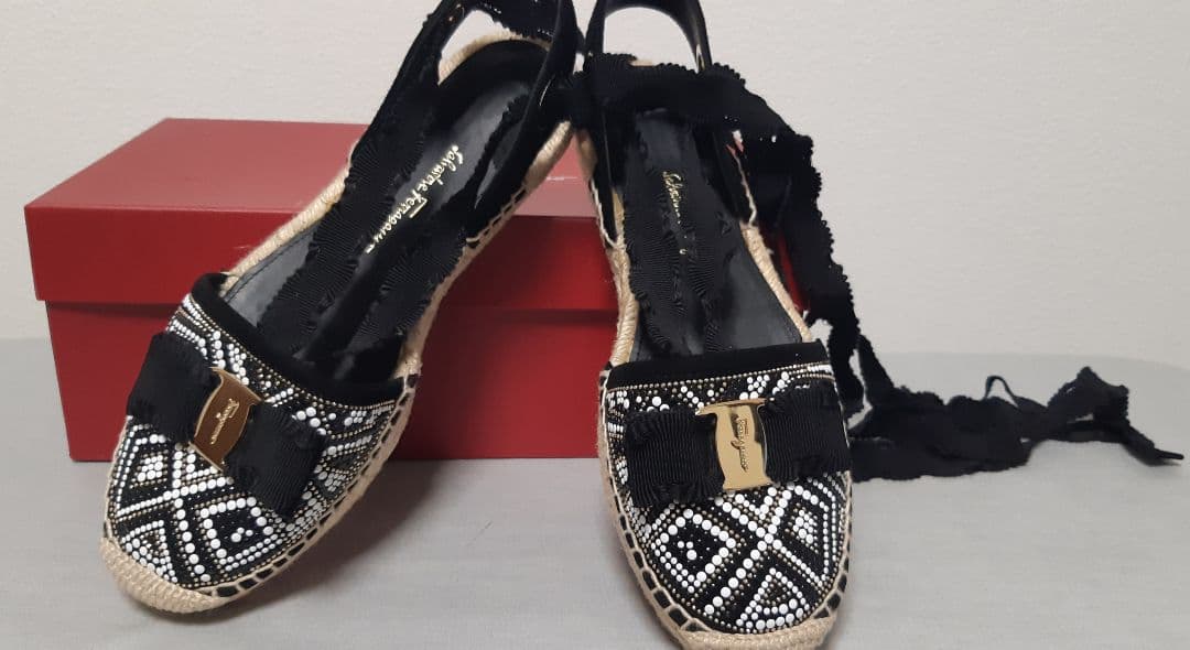 最終値下げ超超美品・サルヴァトーレフェラガモ