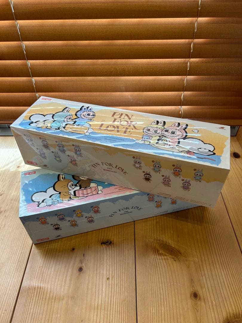 ス*ん様 THE MONSTERS PIN FOR LOVE A-M&N-Z ２