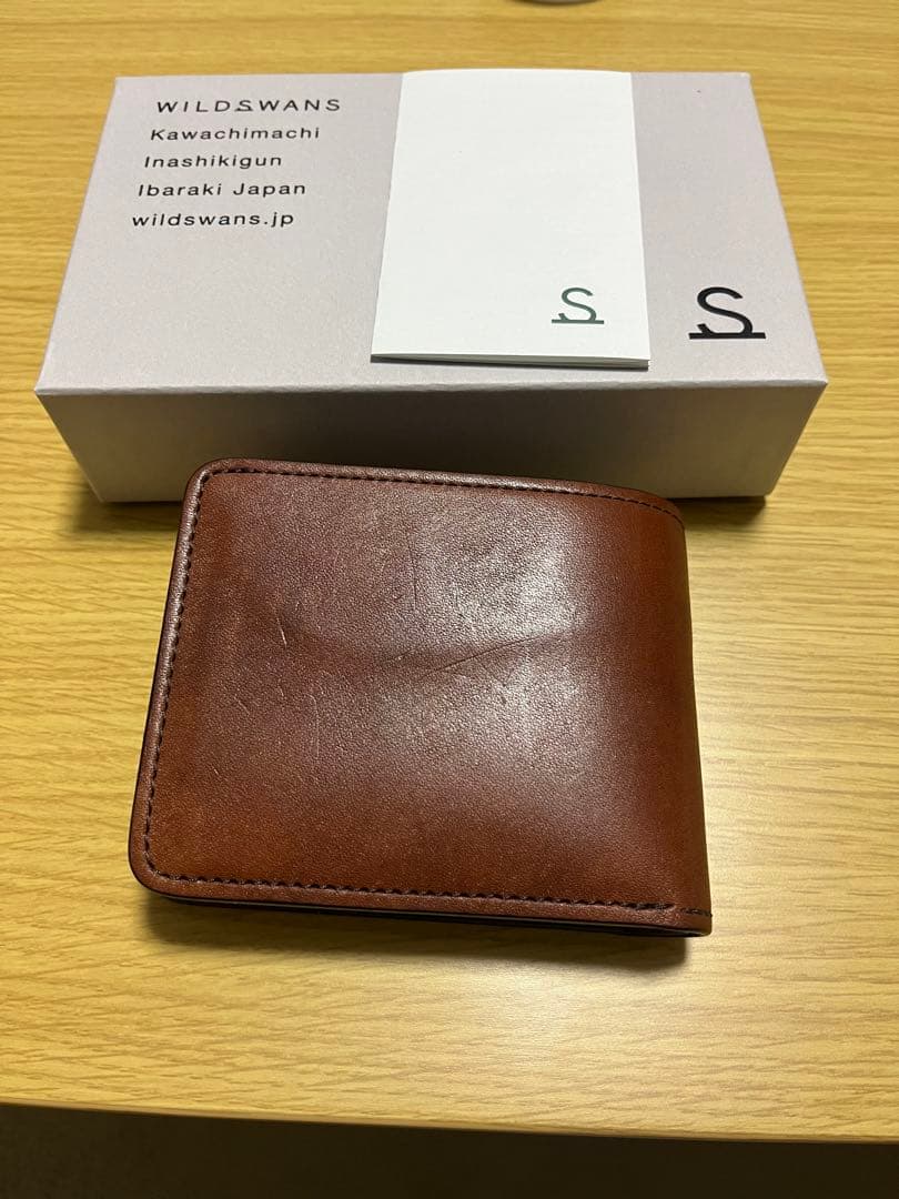 WILD SWANS 二つ折り財布 フルグレイン　グラウンダー