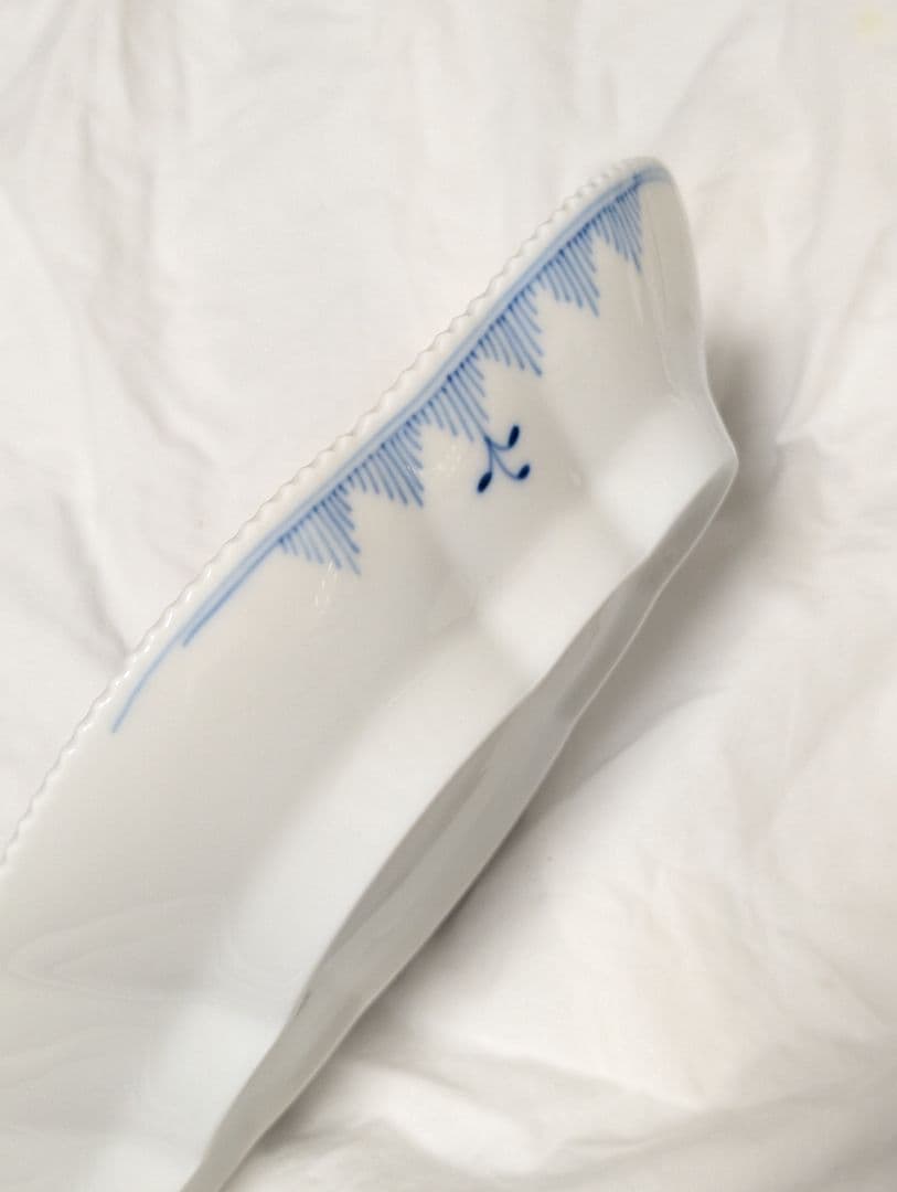 ブ*ル様 ロイヤルコペンハーゲン オーバルディッシュブルーエレメンツ