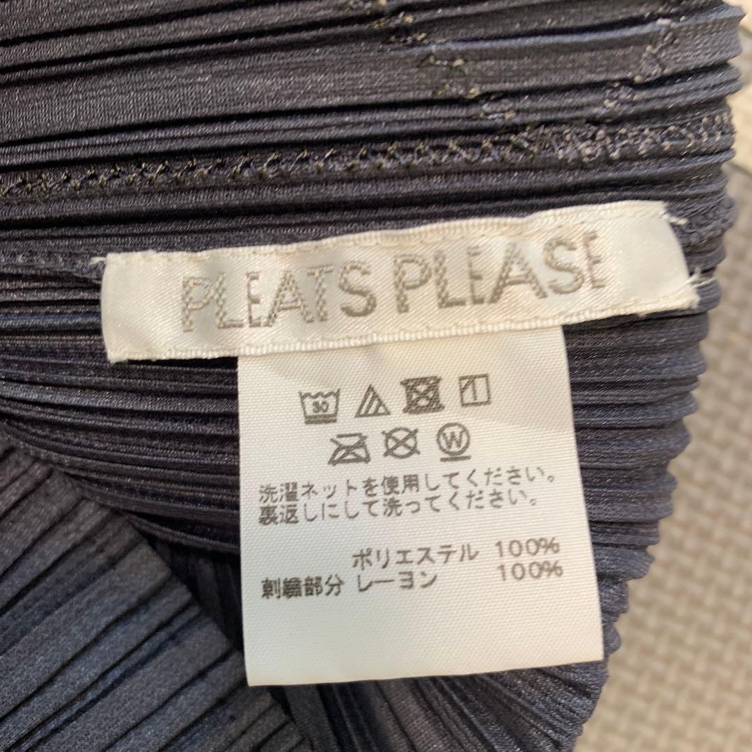 PLEATS PLEASE ノースリーブ　 グレー系