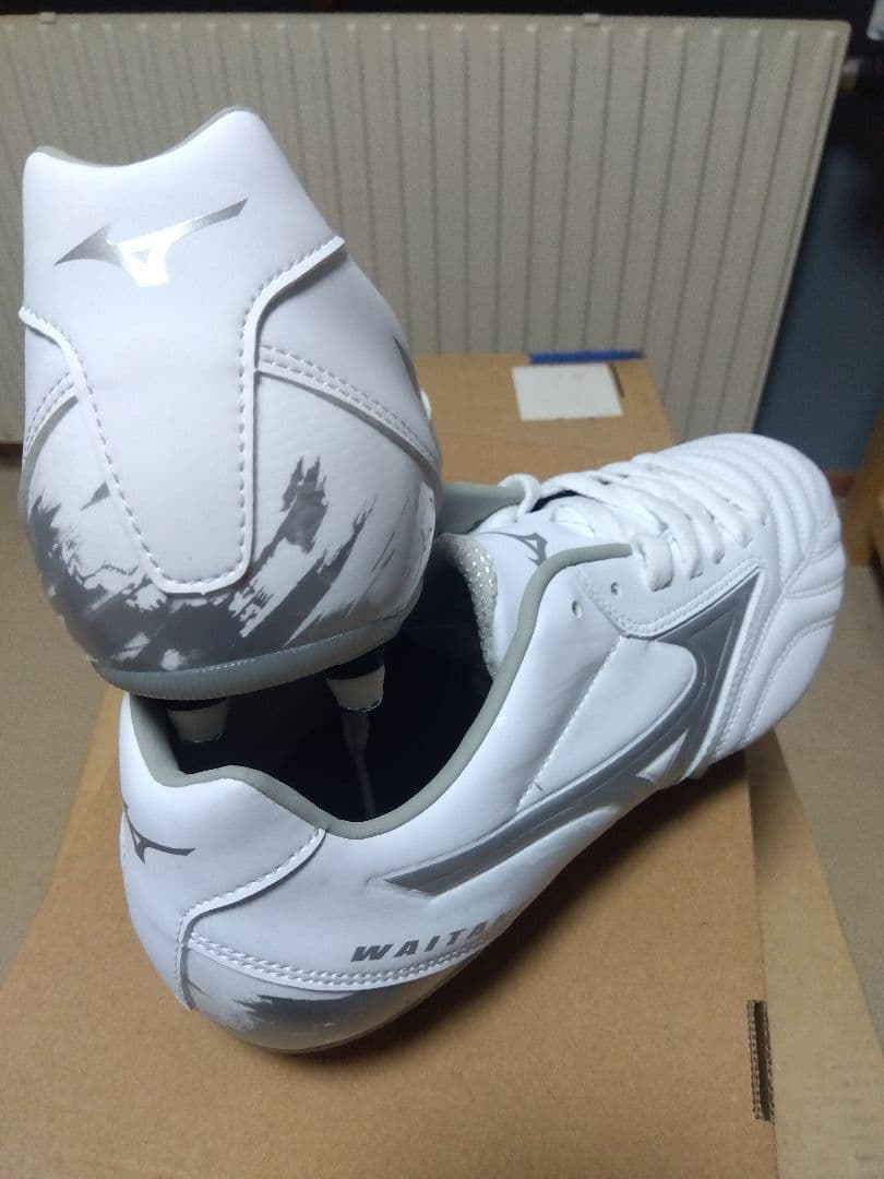 ラグビースパイク／28.0／白×シルバー／R1GA230003／新品・未使用品