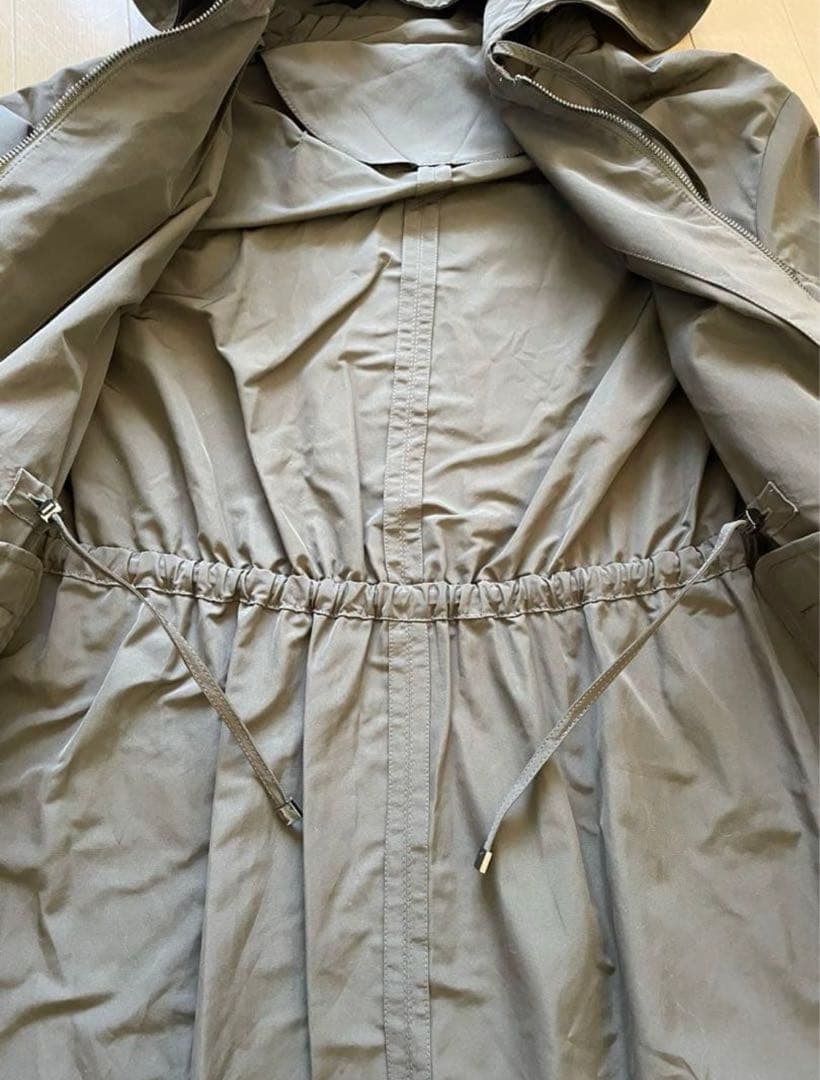 k*e様 美品エスマックスマーラカーキ 撥水テクニカルナイロンタフタロングコート