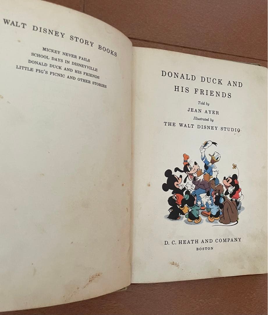 USヴィンテージ洋書　DONALD DUCK and HIS FRIENDS