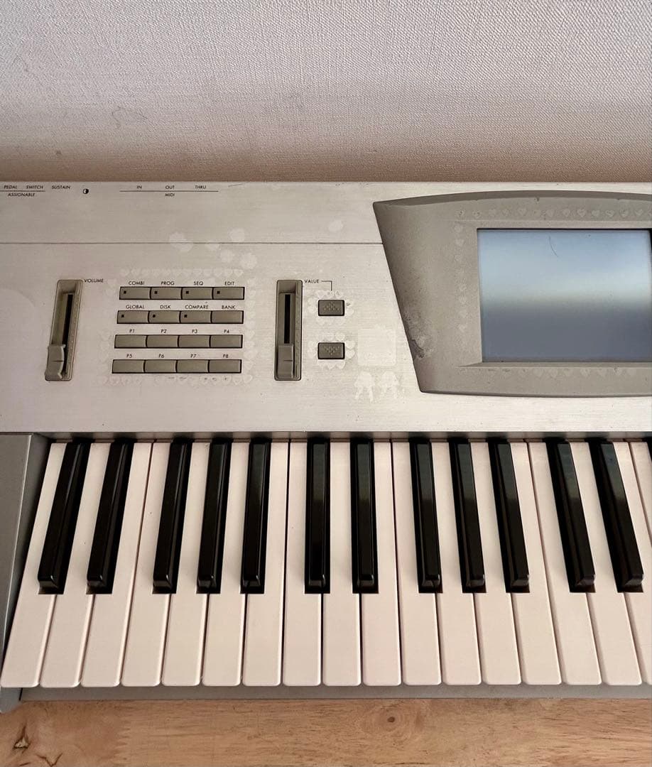 KORG TRINITY PLUS トリニティ　シンセサイザー