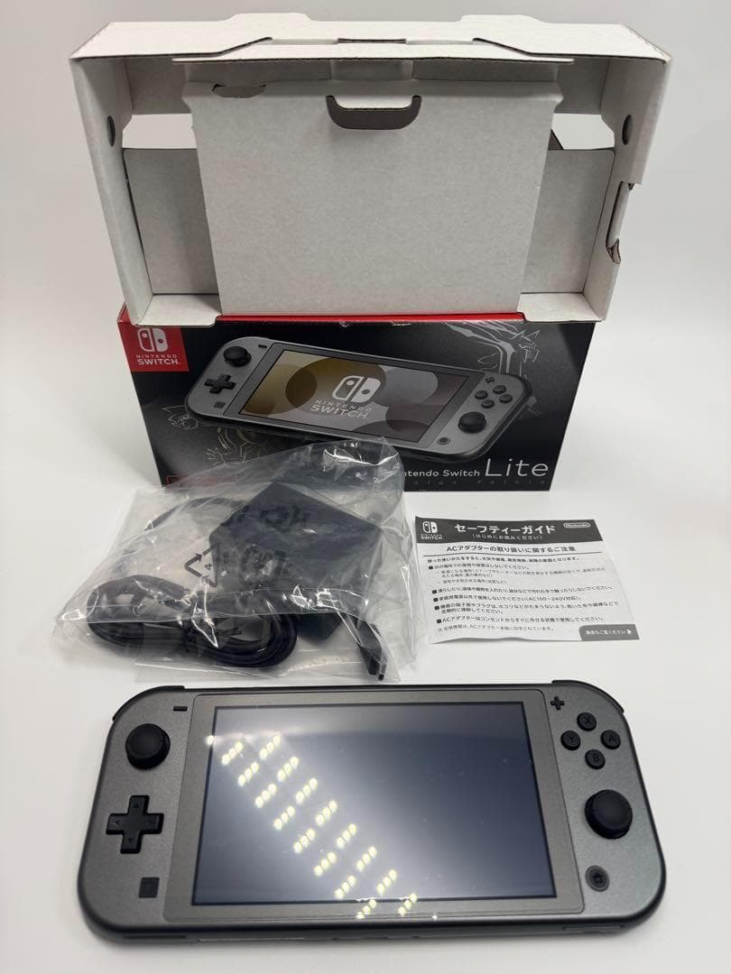 【極美品】完品 ニンテンドースイッチライト ディアルガ・パルキア 本体