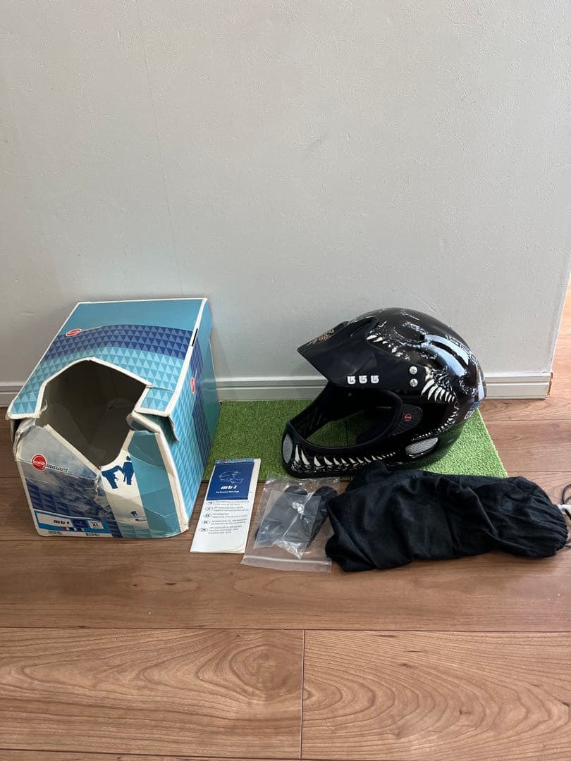 RED mt1 XL スノーボード　ヘルメット