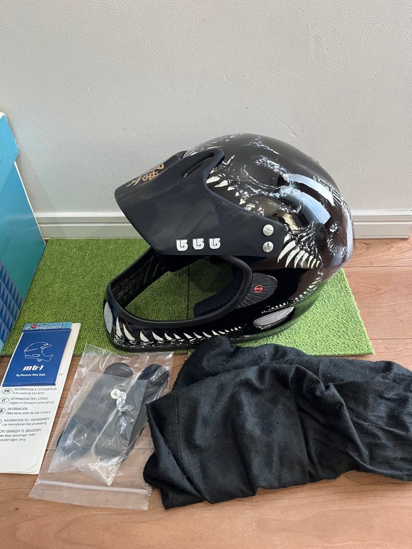 RED mt1 XL スノーボード　ヘルメット