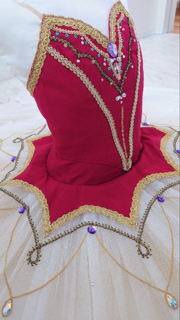 【エスメラルダ、海賊、キトリ】 チャコット・バレエ衣裳 袖飾り付き ５号