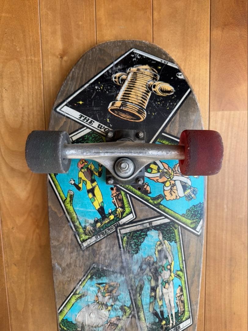 レイバービー タロット カード スケートボード