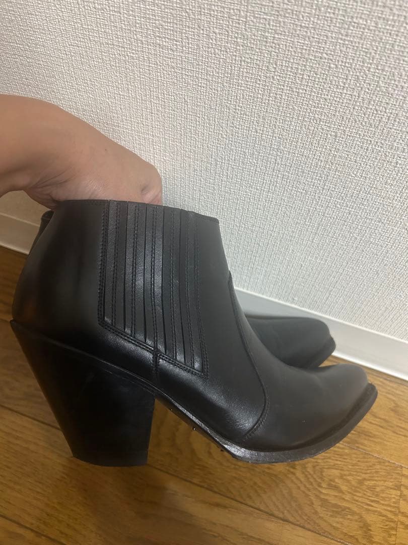 セリーヌ CELINE サイドゴア ポインテッドトゥ レザー ブーティ