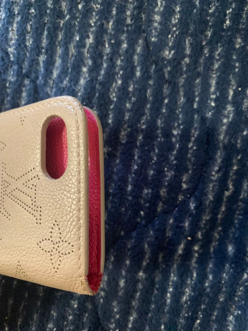 LOUIS VUITTON iPhone手帳型ケース マヒナ。人気シリーズ。