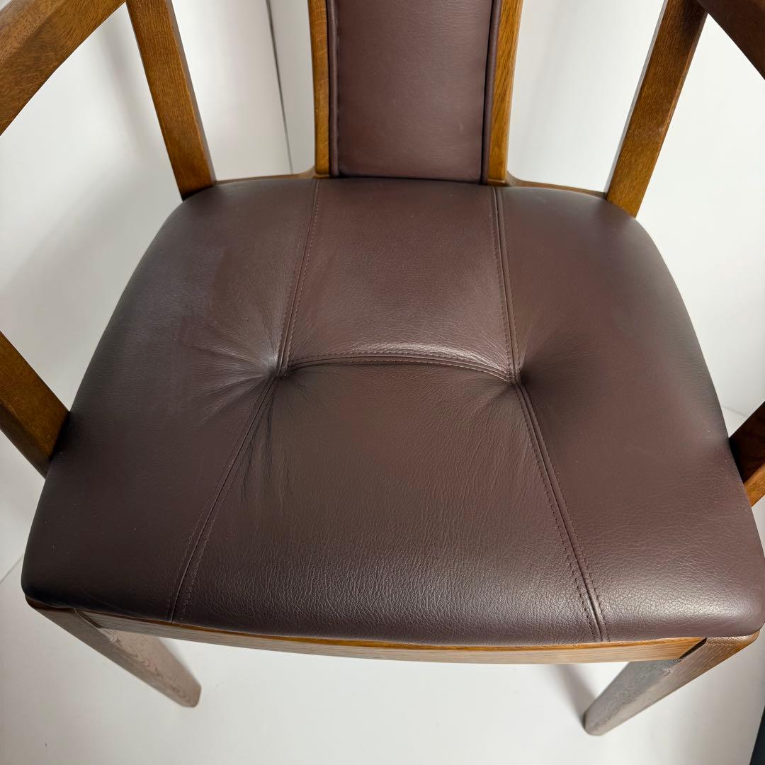 良品　karimoku ダイニングチェア アーム付き　肘掛け