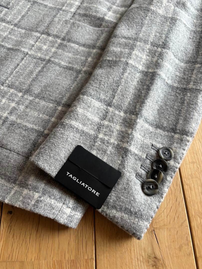 ※専用ページ 未使用　TAGLIATORE フランネルジャケット 48 グレー系
