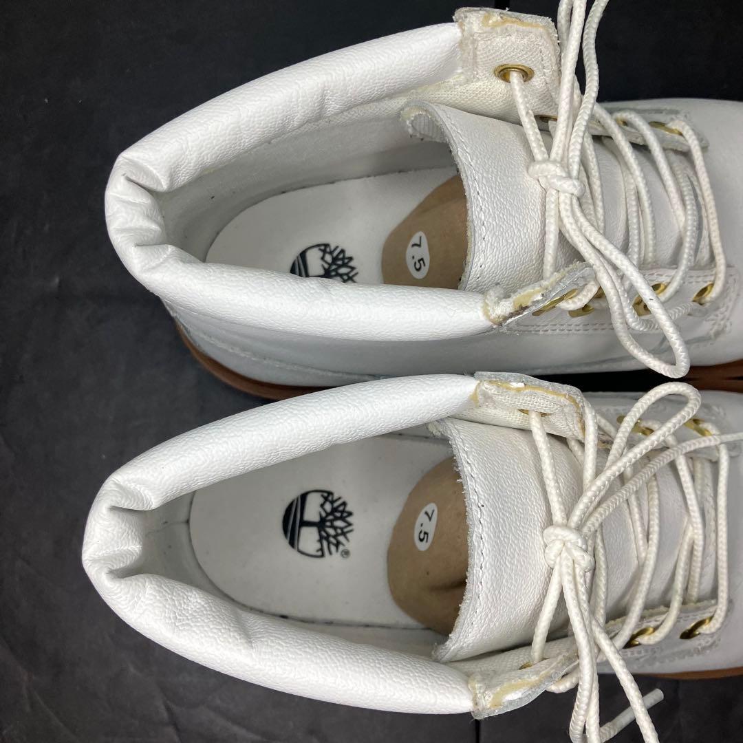 美品　ティンバーランド　チャッカブーツ　限定モデル　ホワイト　メンズ　代え紐付き