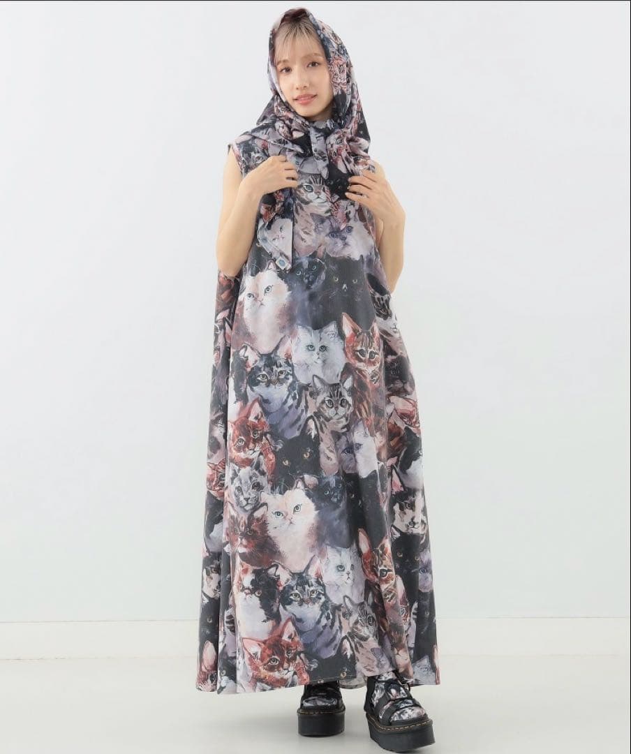 マミタス　mmts x unoaノースリ ワンピース 猫柄スカーフ靴下3点セット