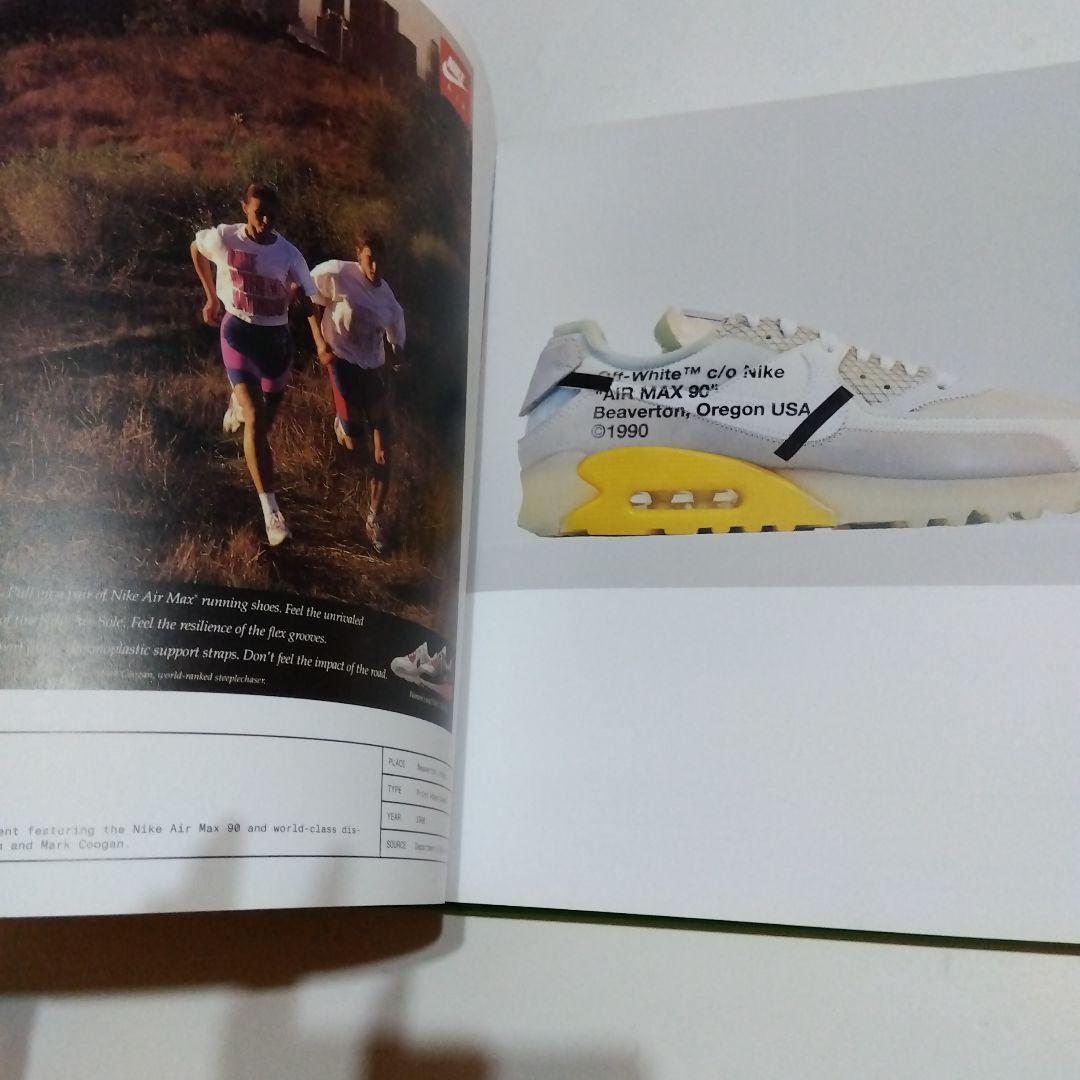 洋書 SOMETHING'S OFF by TASCHEN