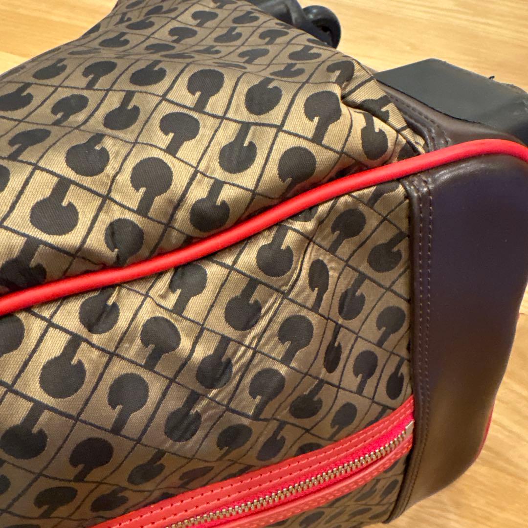 ゆうです。ゲラルディーニ キャリーケース 機内持込 南京錠 レザー レッド