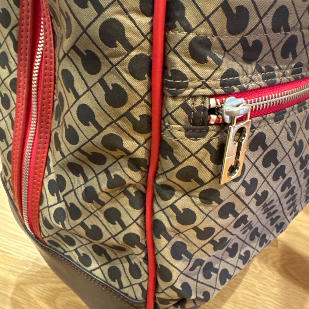 ゆうです。ゲラルディーニ キャリーケース 機内持込 南京錠 レザー レッド