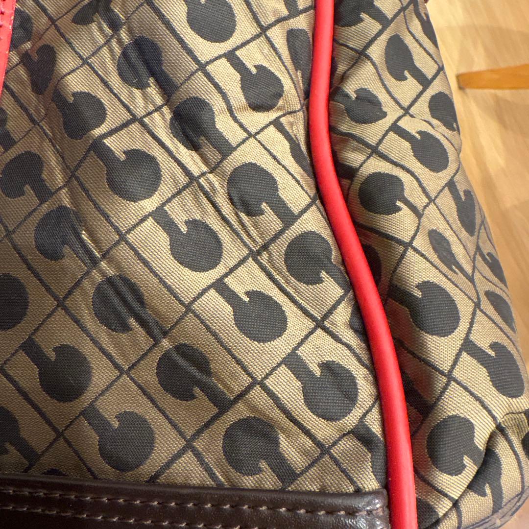 ゆうです。ゲラルディーニ キャリーケース 機内持込 南京錠 レザー レッド