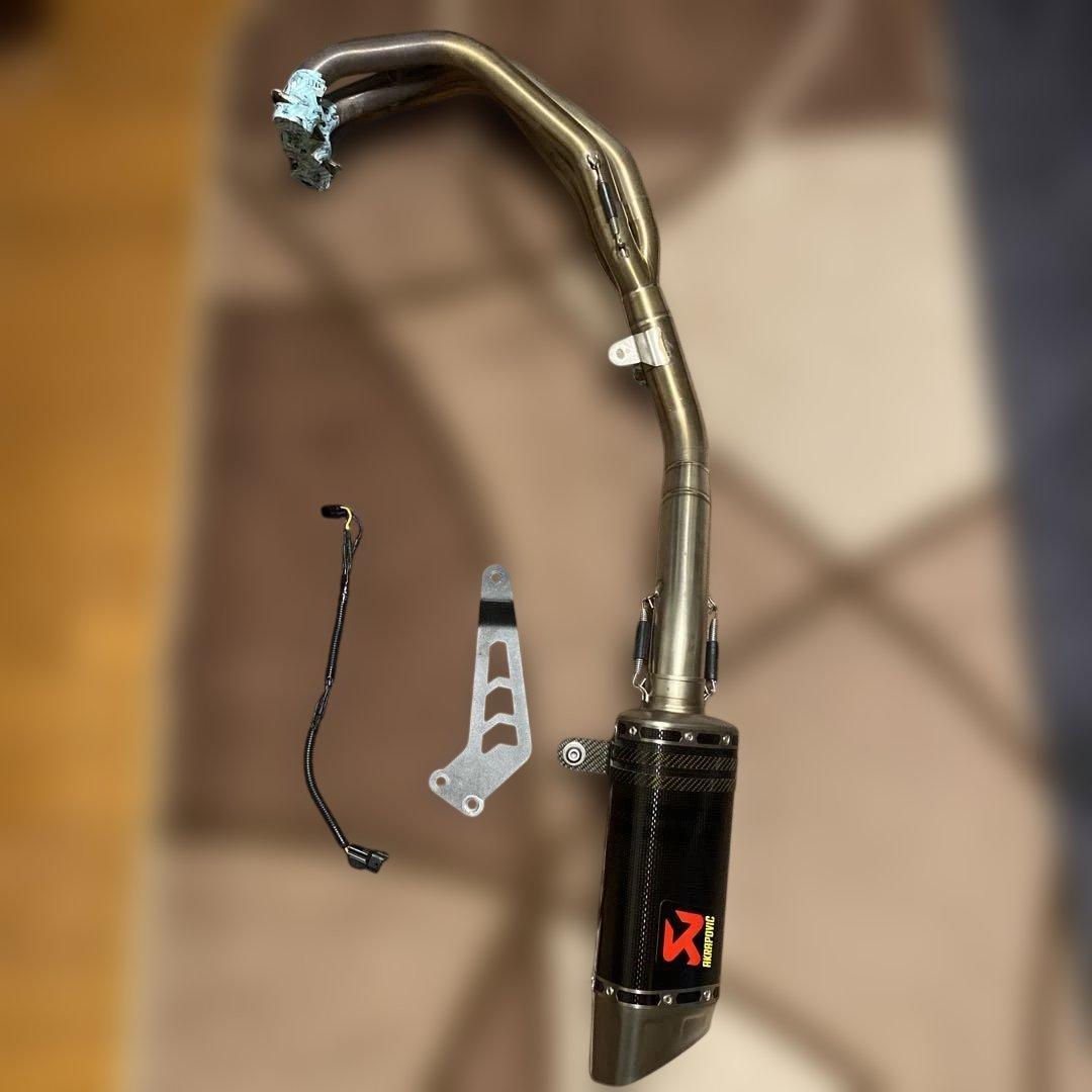 ヤマハ　MT09 アクラポビッチマフラー（S-Y9R18-APC）