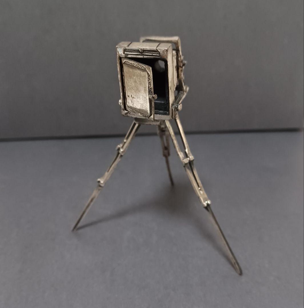 アンティークカメラ　脚立付き　ミニチュア　銀製　シルバー　レア物