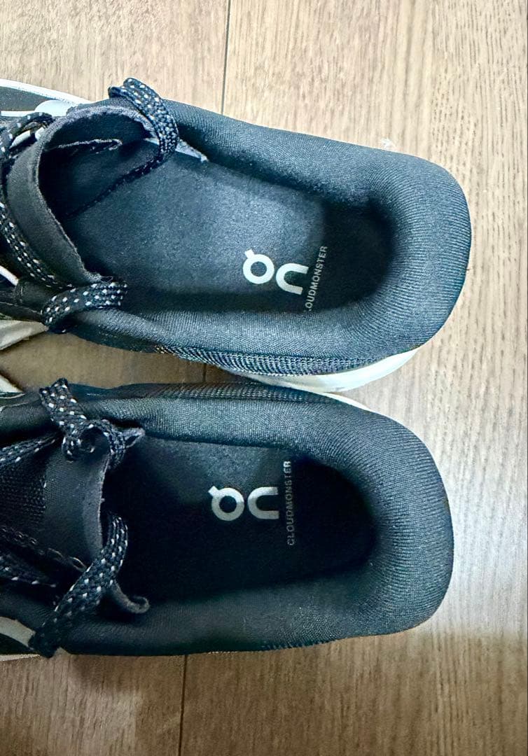 美品On オン Cloudmonster2 クラウドモンスター2 24cm