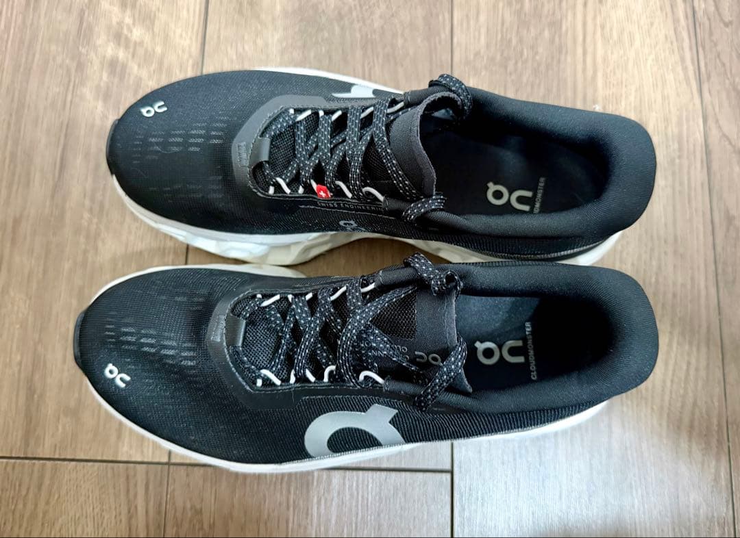 美品On オン Cloudmonster2 クラウドモンスター2 24cm