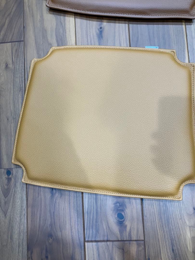 CARL HANSEN＆SON（カール・ハンセン&サン）CH24ブラウンのみ２個