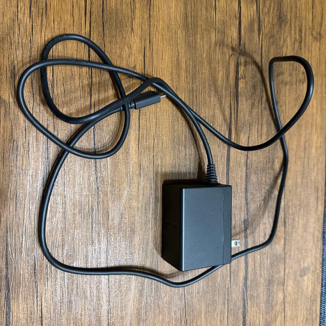 【美品】Nintendo Switch Lite ピンク　コーラル