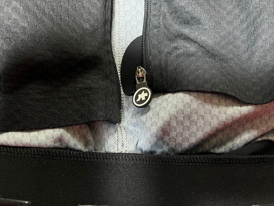 assos x BOSS 限定ジャージ