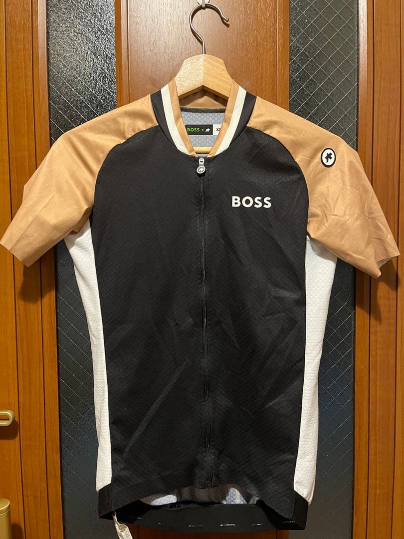 assos x BOSS 限定ジャージ