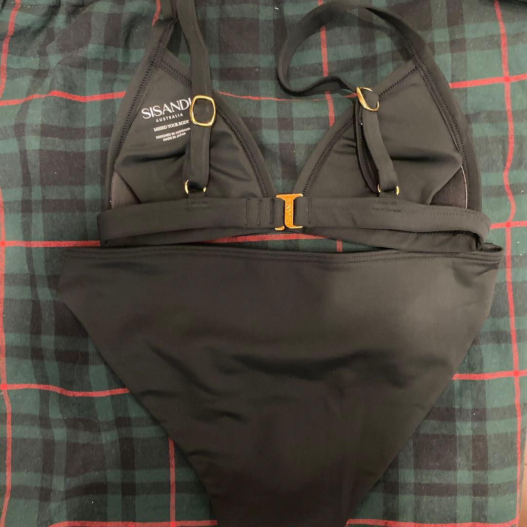 寺田　SISANDI ブラック トップスのみ