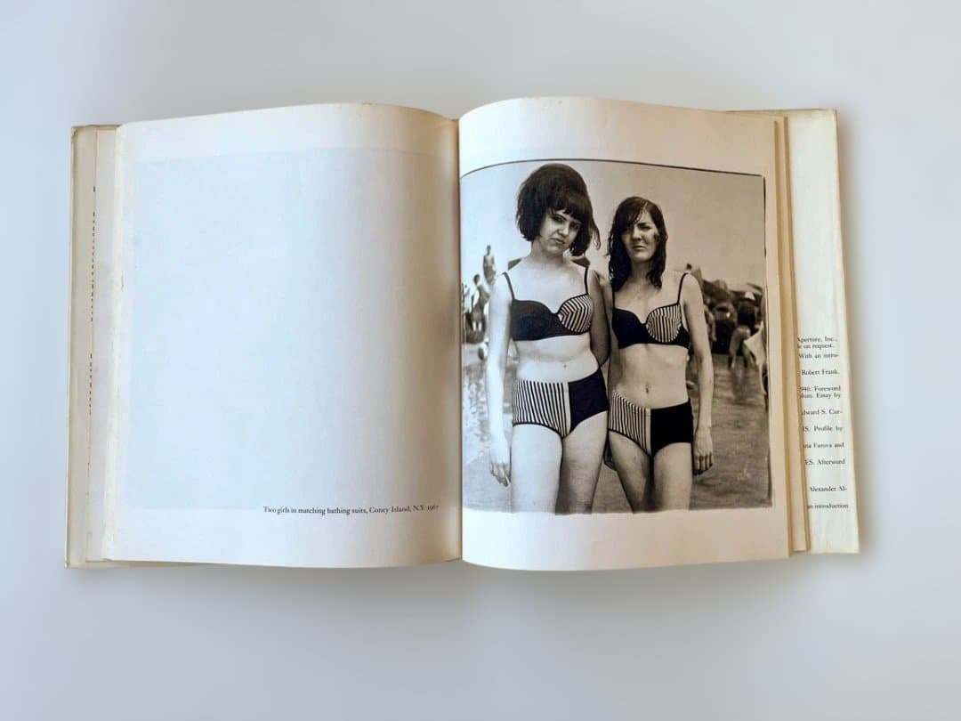 アート・デザイン・音楽 Diane Arbus: An Aperture Monograph